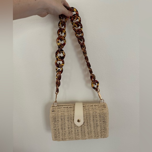 a new day Cream Woven Shoulder Bag with Tortoise Chain - Picture 4 of 6